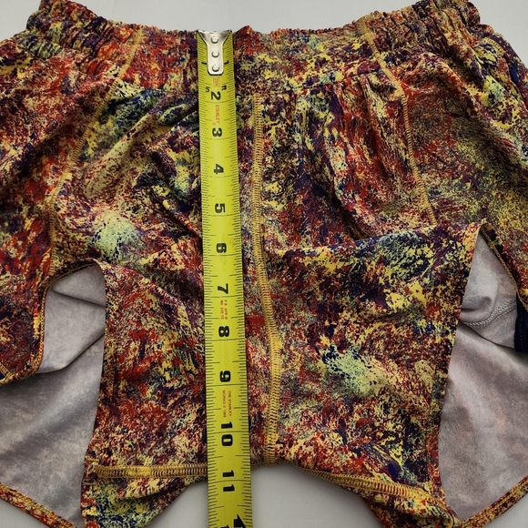 Lululemon Hotty Hot Women's Purple Seawheeze Shorts 4" Inseam Linef Size 6  Tall - Picture 11 of 14